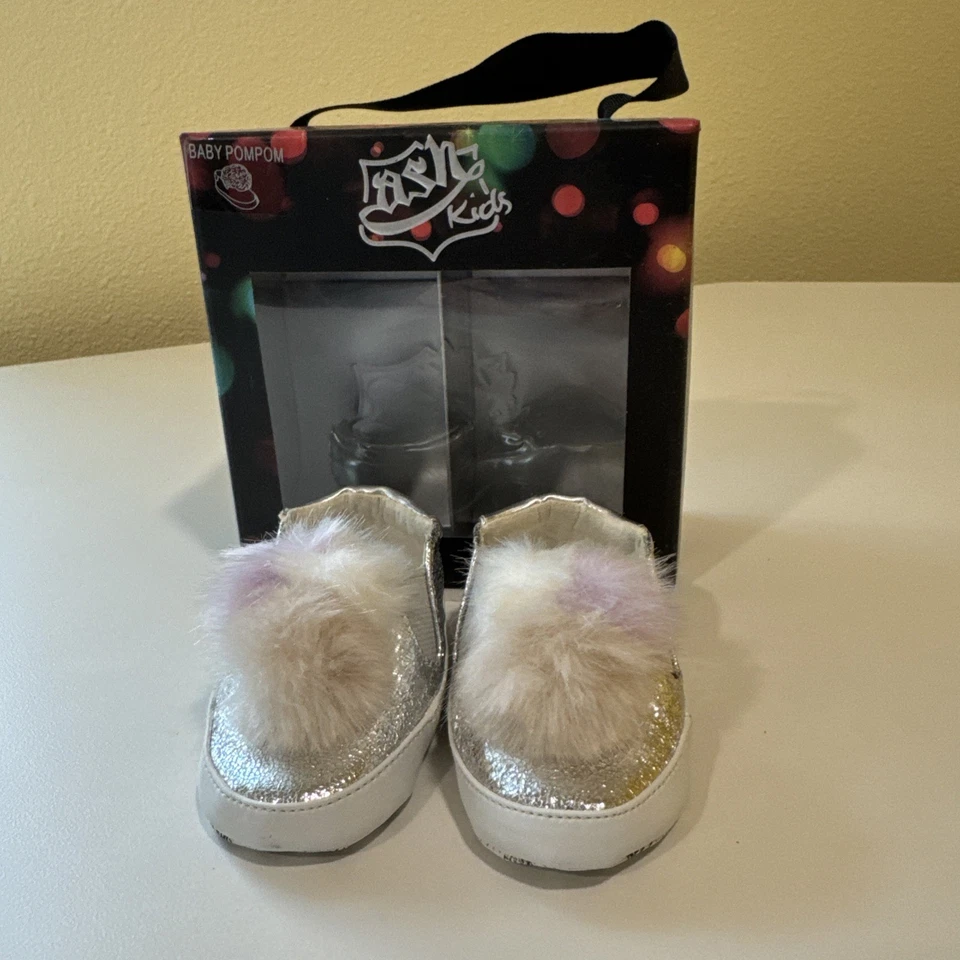 ASH KIDS Baby Pompom Shoes in Silver INFANT BABY 3-6 Month Size 17 — 第 1/4 张图片