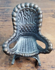 Mecedora miniatura de metal fundido a presión Durham Industries de colección n.º 39 - Imagen 1 de 7