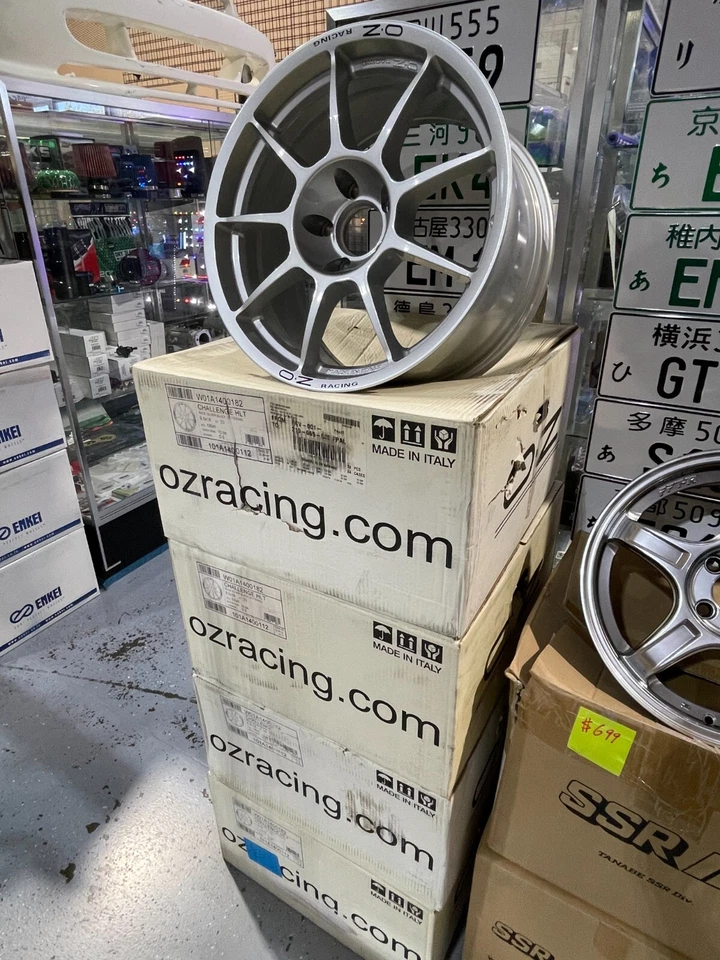 4x PIEZAS OZ RACING CHALLENGE HLT 18x9,5 +33 5x120 PARA FK8 FL5 civic tipo r BMW M3 Foto 1 de 4