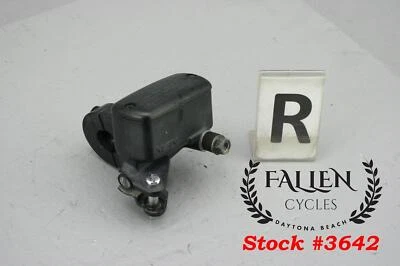 Honda Goldwing 1800 GL1800 2002 freno delantero derecho cilindro maestro Foto 1 de 4