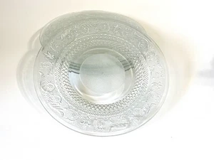 KIG Trellis Fleur De Lis 10” Dinner PlateClear Excellent Condition Set Of 5 - Picture 1 of 5