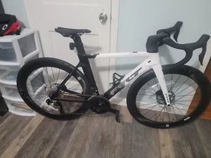 carbon felt racing bike  - Picture 1 of 15