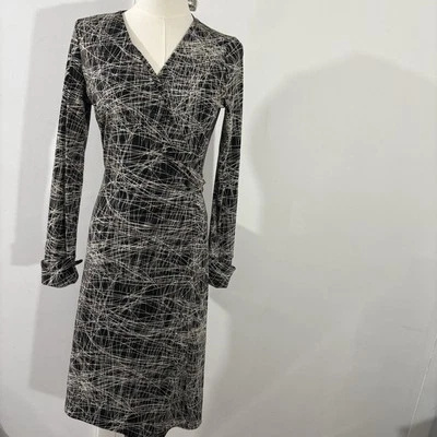 Vestido The Limited tamanho S preto branco linha de cordas manga comprida gola V carreira - Imagem 1 de 4