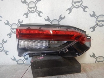 Toyota RAV4 2019 A 2023 luz trasera interior de maletero lateral izquierdo OEM 81590-42121 Foto 1 de 4