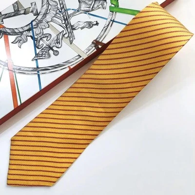 Gravata de pescoço HERMES listrada amarela 100% seda sem caixa excelente presente F/S - Imagem 1 de 4