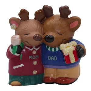 Hallmark Ornament: 2000 Mom and Dad, QX8061 - Picture 1 of 2
