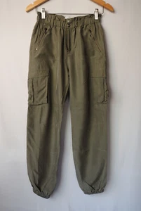 7 For All Mankind 100% Silk Cargo Pants Zip Pockets Light Sage Green Size 24 - Picture 1 of 6