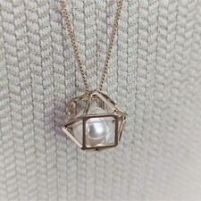 Liz Claiborne Vintage RARE FIND Hexagon Caged Pearl Pendant Gold Necklace