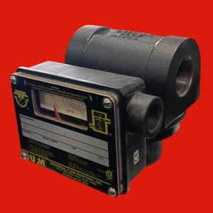 Universal Flow Monitors Inc. MN-CSF90GM-10-100V.86-A1WL-30D Variabile a palette-pistone - Foto 1 di 8