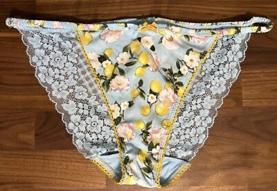 Sexy Braguita Bikini Victoria's Secret Nueva con Etiquetas Azul Limón Floral Encaje Trasero Tanga VS Lrg Foto 1 de 4
