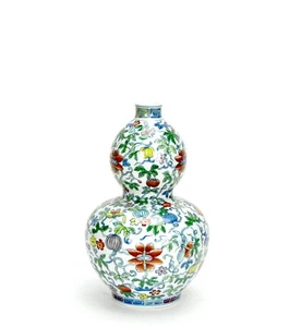 Fine Chinese Qing Qianlong MK Double Gourd Body Doucai Floral Porcelain Vase - Picture 1 of 5