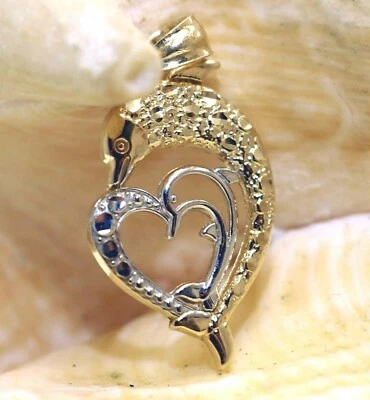 12MM 2-TONE SOLID 14K YELLOW GOLD DC HAWAIIAN NAI'A DOLPHINS HEART CHARM PENDANT - Изображение 1 из 4
