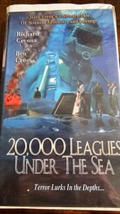 20,000 Leagues Under The Sea (Clamshell VHS) - Picture 1 of 3