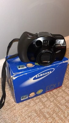 Камера Samsung ECX 1S 35 мм зум 38-140 мм дизайн Porsche - Изображение 1 из 4