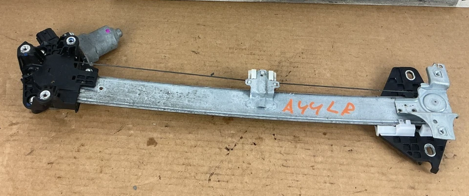 Regulador de ventana de puerta trasera izquierda Acura MDX 2007-2013 con motor 72750-STX-A02 OEM Foto 1 de 4