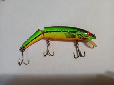 BOMBARDERO DE COLECCIÓN COLA DE TORNILLO ARTICULADA LARGA A 15J Fire Tiger SHAD PERCH 3/8 OZ NUEVO DE STOCK Foto 1 de 4