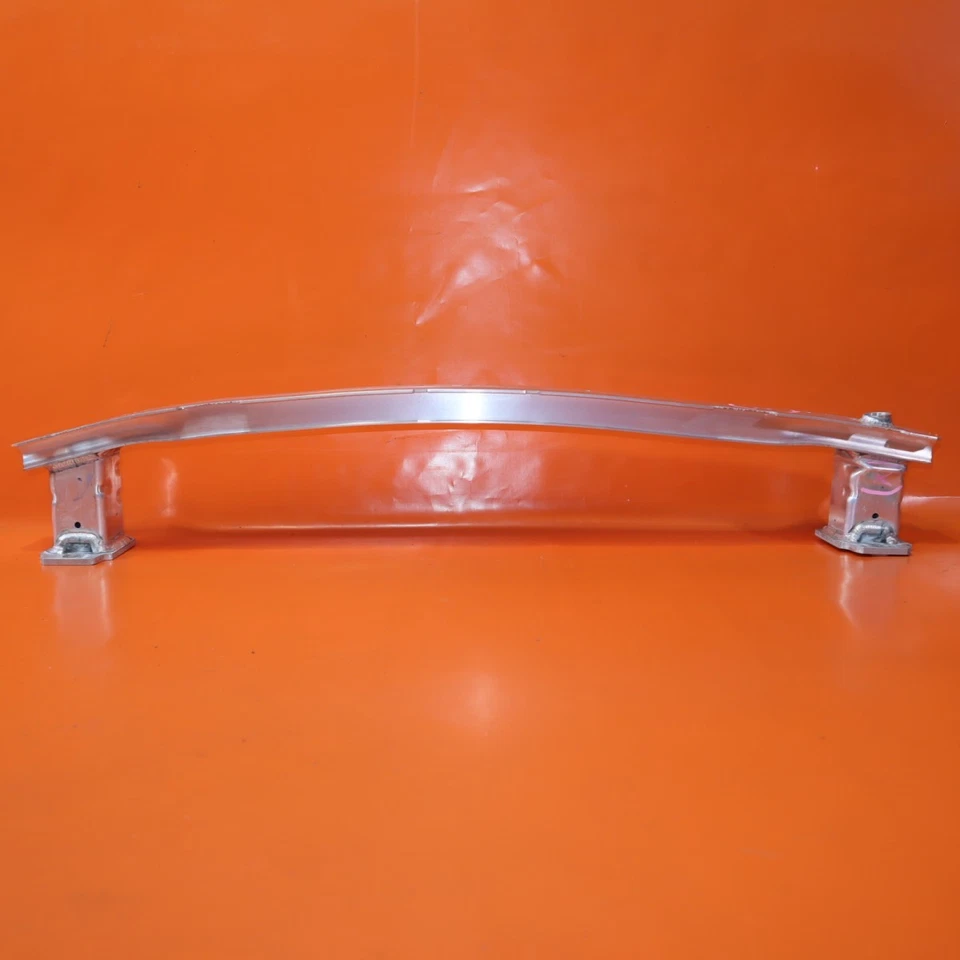 TOYOTA SUPRA GR REFUERZO TRASERO 2020 2021 2022 7436844 Z4 OEM DAÑADO Foto 1 de 4