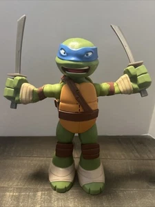 Teenage Mutant Ninja Turtles Stretch N' Shout Leonardo Figure Playmates - Picture 1 of 5