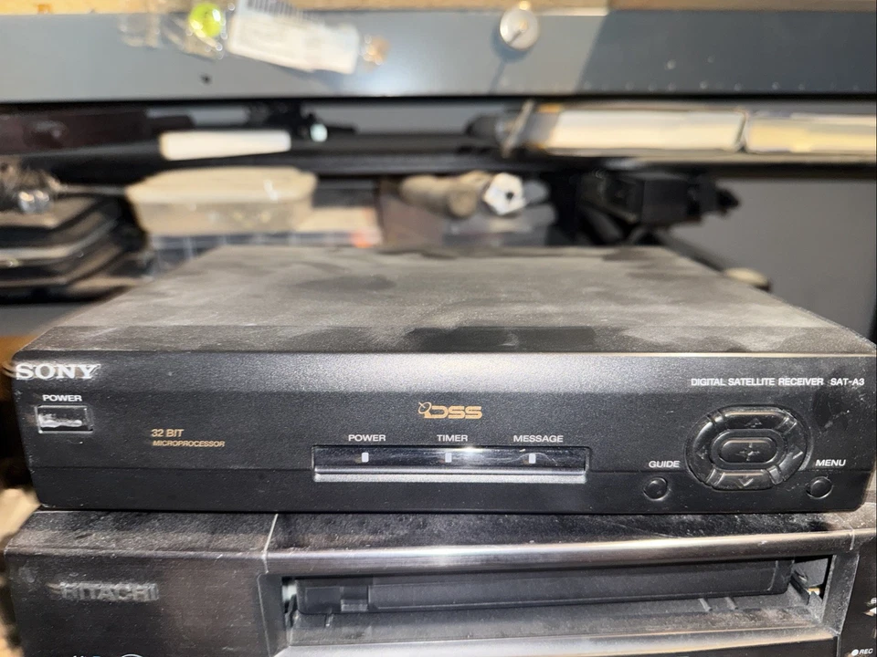 Receptor de satélite digital Sony DirecTV SAT-A3 con tarjeta (O5) Foto 1 de 2