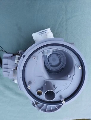 Siemens Geschirrspüler Ersatzteile   PUMPENTOPF 00668102/WASSERWEICHE 00649568 + - Bild 1 von 4