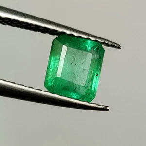0,87 ct - natürlicher Smaragd Achteckform schöner Glanz grüner Edelstein Sambisch - 5108 - Bild 1 von 2