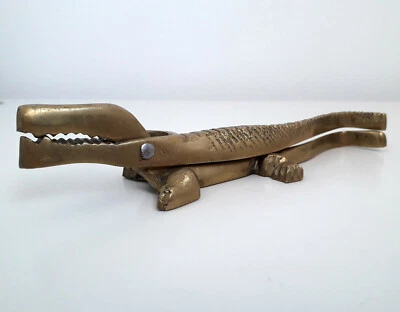 Vintage crocodile bronze carved nut nuts cracker, kitchen utensil tool crackers  - Image 1 of 4
