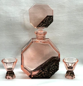 Art Deco Glaskaraffe böhmisch rosa von Schlevogt & Hoffmann mit zwei Gläsern - Bild 1 von 18