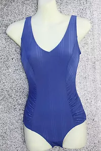 BADEANZUG SCHWIMMANZUG GRÖSSE 36 BLAU MIT DEZENTEN GLANZSTREIFEN - Picture 1 of 2