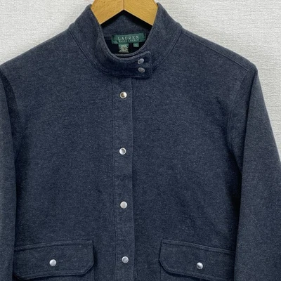 Chaqueta grande para mujer Lauren Ralph Lauren gris carbón bolsillos delanteros a presión Foto 1 de 4