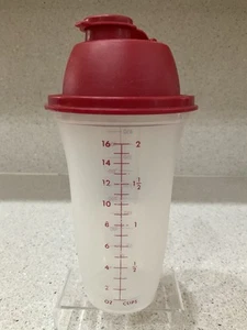 Tupperware Quick Shake Mixer 2 Cup Container 844 w/ Red Lid 845 No Insert - Picture 1 of 6