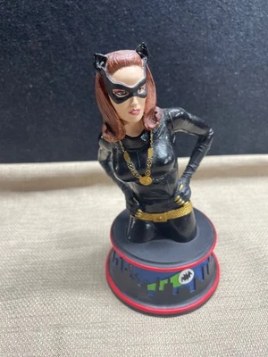 BATMAN 1966 TV Diamond Select CATWOMAN Julie Newmar Bust  #799/3000 - Image 1 of 4