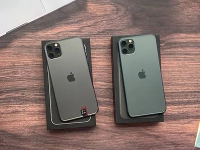 90% N ew Apple iPhone 11 Pro Max 64GB/256GB Factory Unlocked Very Functional - Image 1 of 4