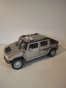 Maisto Special Edition 1:27 Diecast Hummer H2 SUV Metallic Grey - Picture 1 of 6