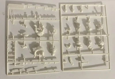 Tamiya 1/35 Scale Military Miniature Model Figures - Image 1 of 4