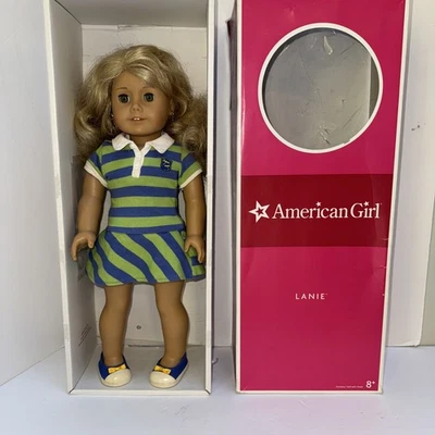 Muñeca American Girl Lanie 2010 GOTY con traje original y caja - buen estado Foto 1 de 4