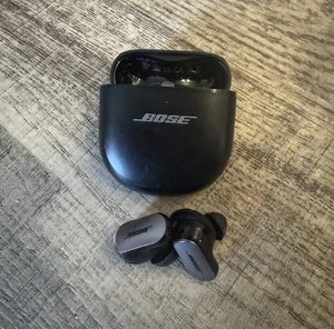 Bose QuietComfort Ultra Wireless Earbuds - Black - Picture 1 of 3