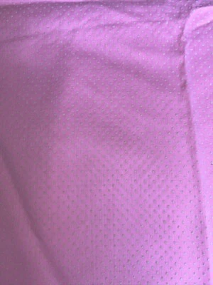 Tela rosa a lunares 28”L X 20”W venta inmobiliaria Barbie rosa más de 3/4 yardas Foto 1 de 3