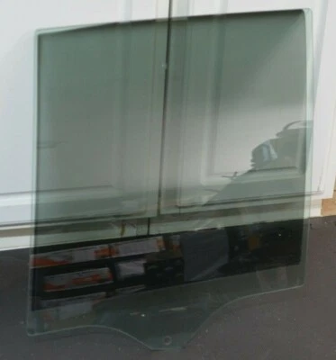 2001 01 BMW X5 E53 Rear Left Window Glass OEM - Image 1 of 4
