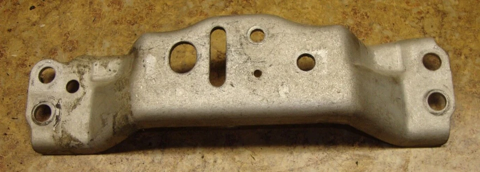 Honda CBR1000RR CBR 1000 RR CBR1000 2005 soporte de montaje de asiento soporte pestillo de soporte Foto 1 de 2