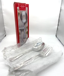 Lenox Serving Spoon and Fork Stainless 18/10 Christmas Holly Pattern Large NIB - Picture 1 of 7