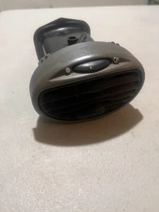 2002 FOR FOCUS FRONT DASH AIR VENT PART NUMBER 98AB-19893DAW GENUINE OEM - Picture 1 of 5