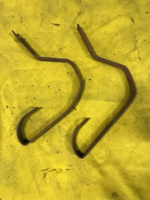 原装捷豹 XK120 后保险杠覆盖支架 — 第 1/2 张图片