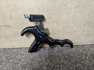 Stan Perfex Long Neck Training Lock 4 Finger Thumb Button Release - Image 1 of 4