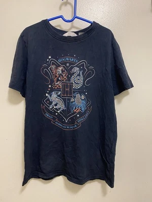 Camiseta H&M Harry Potter Mundo Mágico Niños Gráfica 14 16 XL Negra Hogwarts Foto 1 de 4