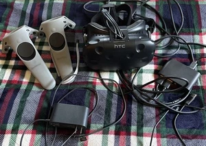 HTC Vive Virtual Reality Headset And Cables with Link Box and Cables + 2 Wands - Picture 1 of 5