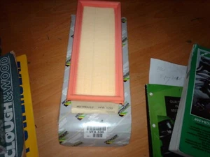 Air filter fits Rover 214 220 420 820 Metro 1.4i 2.0i 16V GTi Turbo 1989 on - Picture 1 of 1