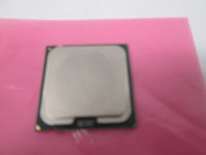 Intel Pentium E5700 3.0 Ghz LGA 775 CPU Processor - Picture 1 of 3