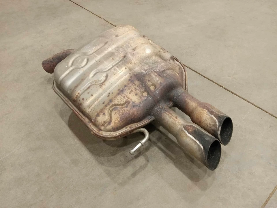 2006-2010 Volkswagen Passat 2.0L Rear Exhaust Muffler Genuine OEM 3AA253609AD - Image 1 of 4
