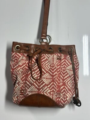 Новый Lucky Brand Бали Хай красный и белый холст ведро через плечо Hobo слинга сумка - Изображение 1 из 4