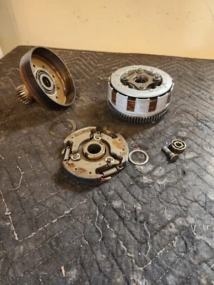 #A359 1998 Yamaha Timberwolf 250 OEM embrague centrífugo húmedo con cubo y cesta Foto 1 de 4